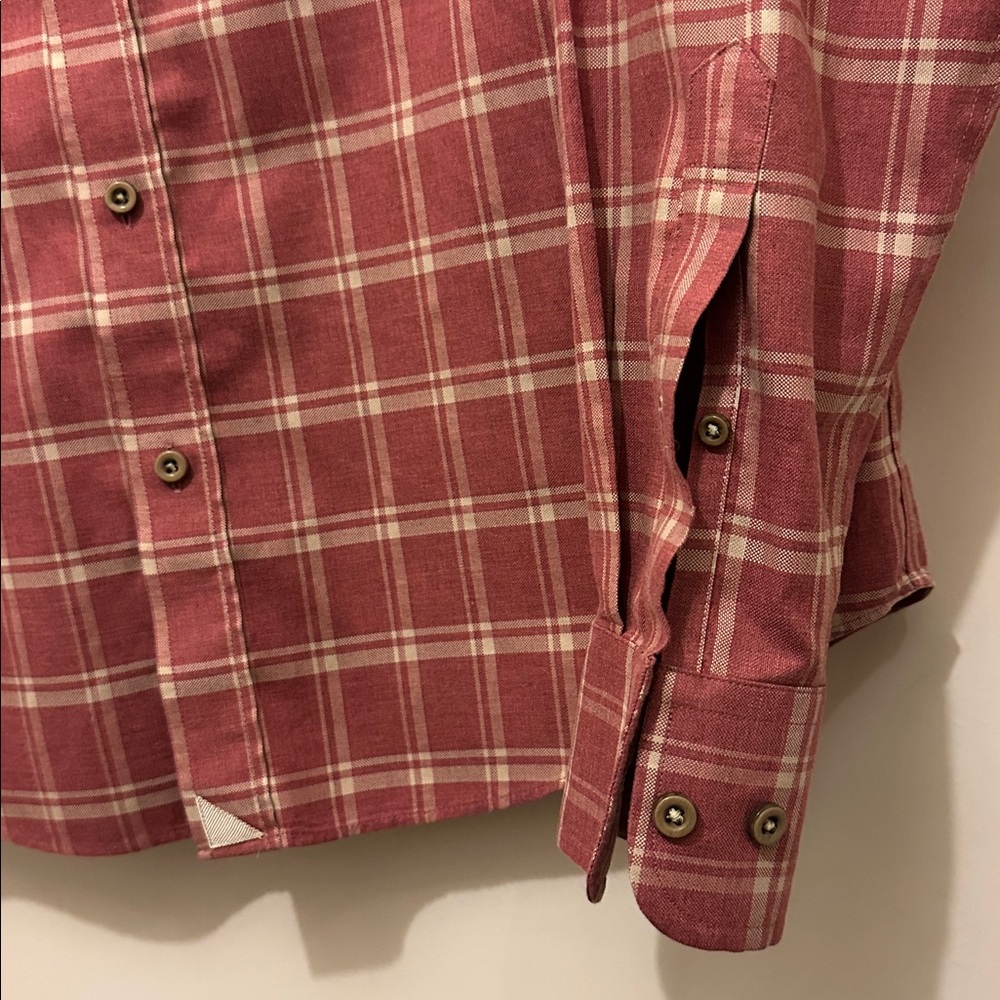 UNTUCKit (M) - Picture 7 of 15